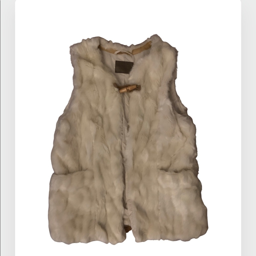 ZARA White faux fur vest with pockets